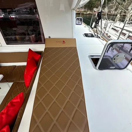 Red Sail * Monte Carlo